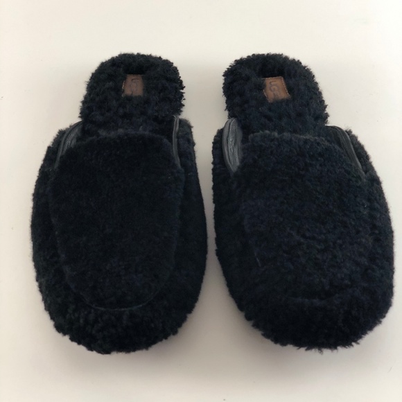 ugg lane fluff slipper